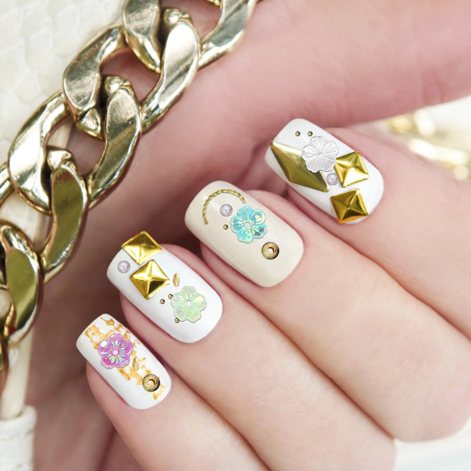 

4 коробки, подвески для ногтей с цветами, украшения для дизайна ногтей «сделай сам», 3D смола, цинковый сплав, цветочные шпильки для ногтей, чехол для телефона, поделки