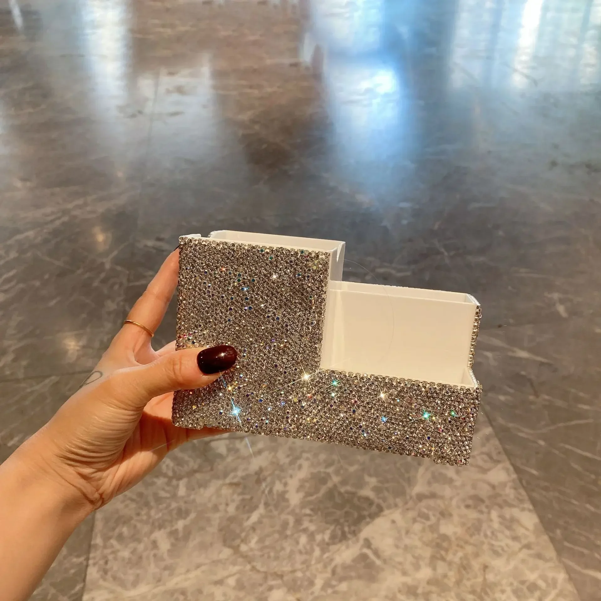 Bling Rhinestone Makeup Brush Storage Box TV Remote Holder Table Desktop Storage Box Desk Stationery Sundries Make up Organizer