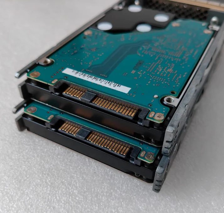 

For 49Y1840 49Y1836 49Y1839 300G 10K DS3524 2.5-inch server hard drive