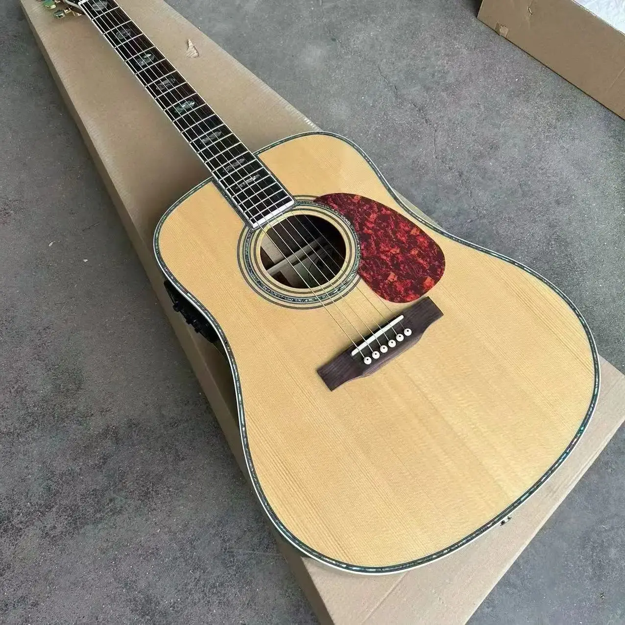 New product, classical acoustic guitar, wholesale and retail.