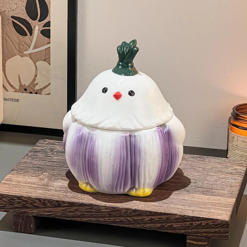 

Nordic Abstract Garlic Bird Ceramic Ashtray with Lid Dust-Proof Modern Art Animal Garlic Bird Porcelain Ashtray Home Decoration
