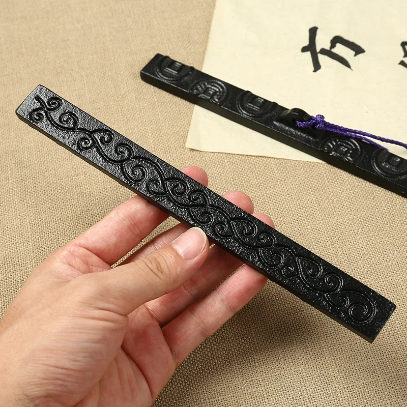Retro Metal Paper Weight Iron Calligraphy Brush Holder Chinese Ink Painting Paperweights Rice Paper Press Paper Weight Stamp Ink
