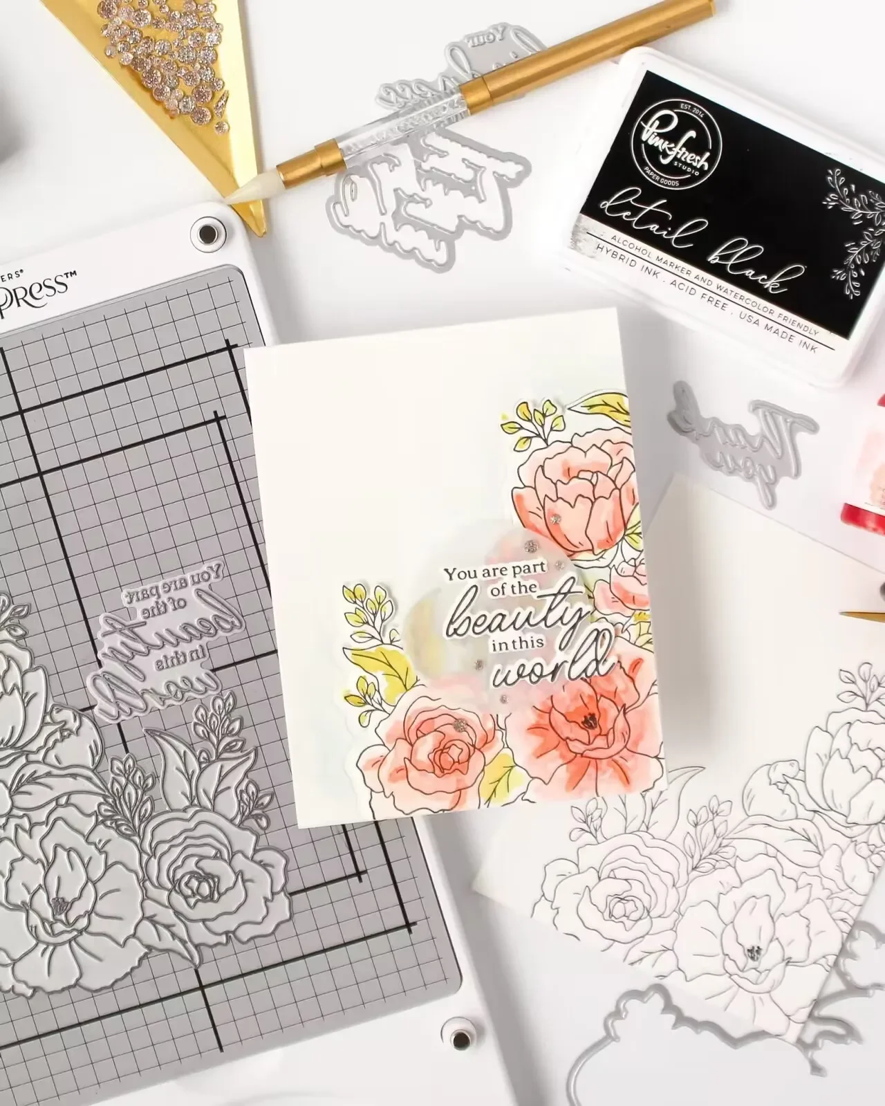 Floral Frame Press Plate Release Metal Cutting Dies Making Card Scrapbook Embossed Paper Album Diy Craft Knife Mould Template