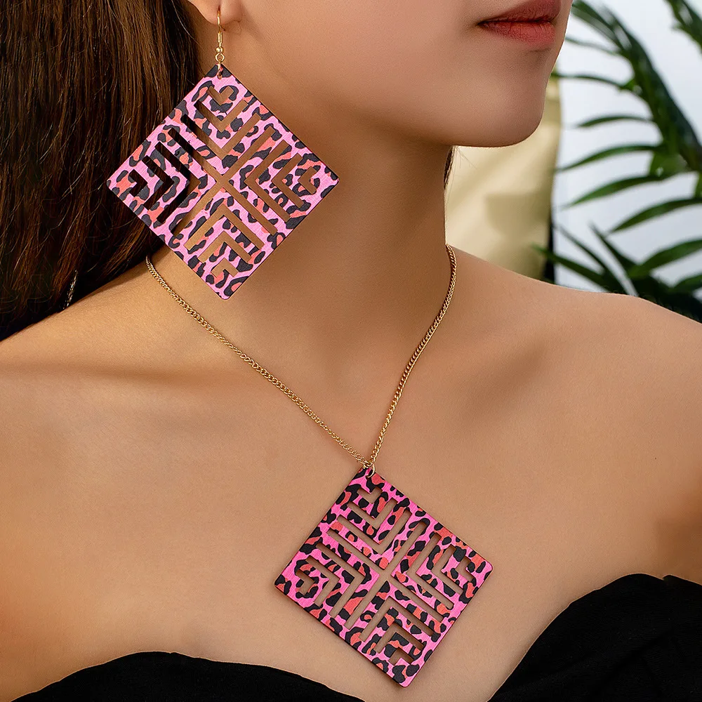 

Geometric Skeleton Square Pendant Necklace Earrings Set Simple Fashion Jewelry Accessories Hot Sale Party Gift 2025 New Style