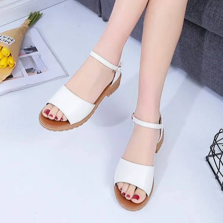 

Summer new sandals women's shoes empty one-word buckle glue shoes Korean version open-toe rubber front and rear buckle tide