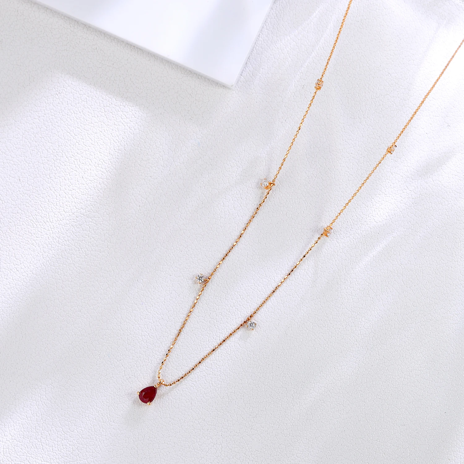 

Прованс модное рубиновое ожерелье с подвеской лабораторные драгоценные камни 18-каратное золото повседневное свадебное ожерелье женские юбилейные украшения рождественские подарки