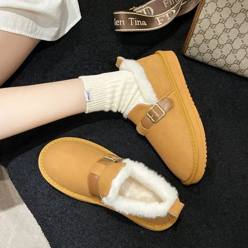 Botas de neve de tubo curto feminino, macias, grossas, quentes, confortáveis, antiderrapantes, algodão, rasa, casual, versão coreana, inverno, novo, 2022