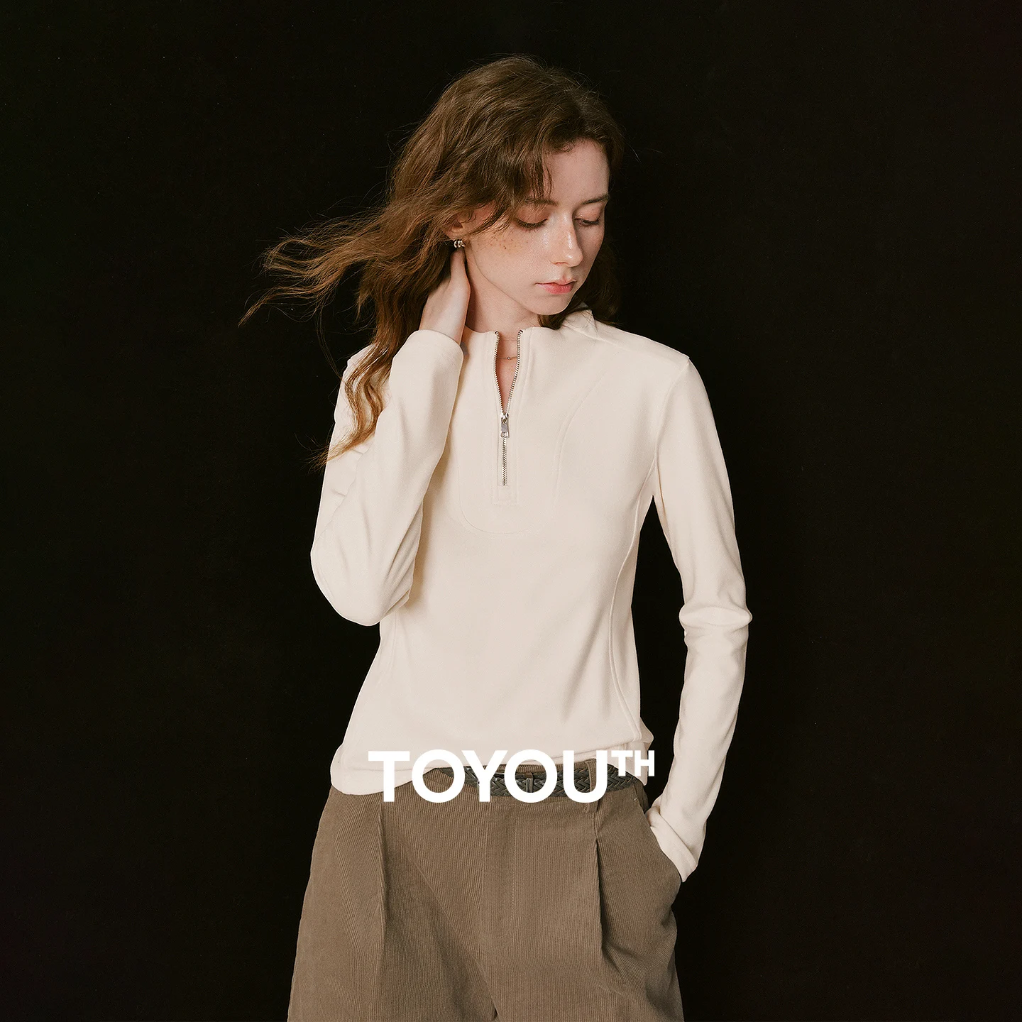 TOYOUTH Women T Shirt 2026 Winter New Half Zip Slim Fit Stand Collar Exposed Seam Soft Brushed Thermal Pullover Tops