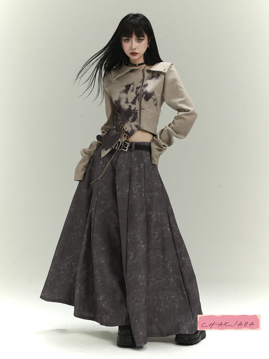 

2025Early Autumn Wear Короткий свитер с принтом на бретелях для женщин с ощущением дизайна Короткий топ в стиле Wasteland Cool