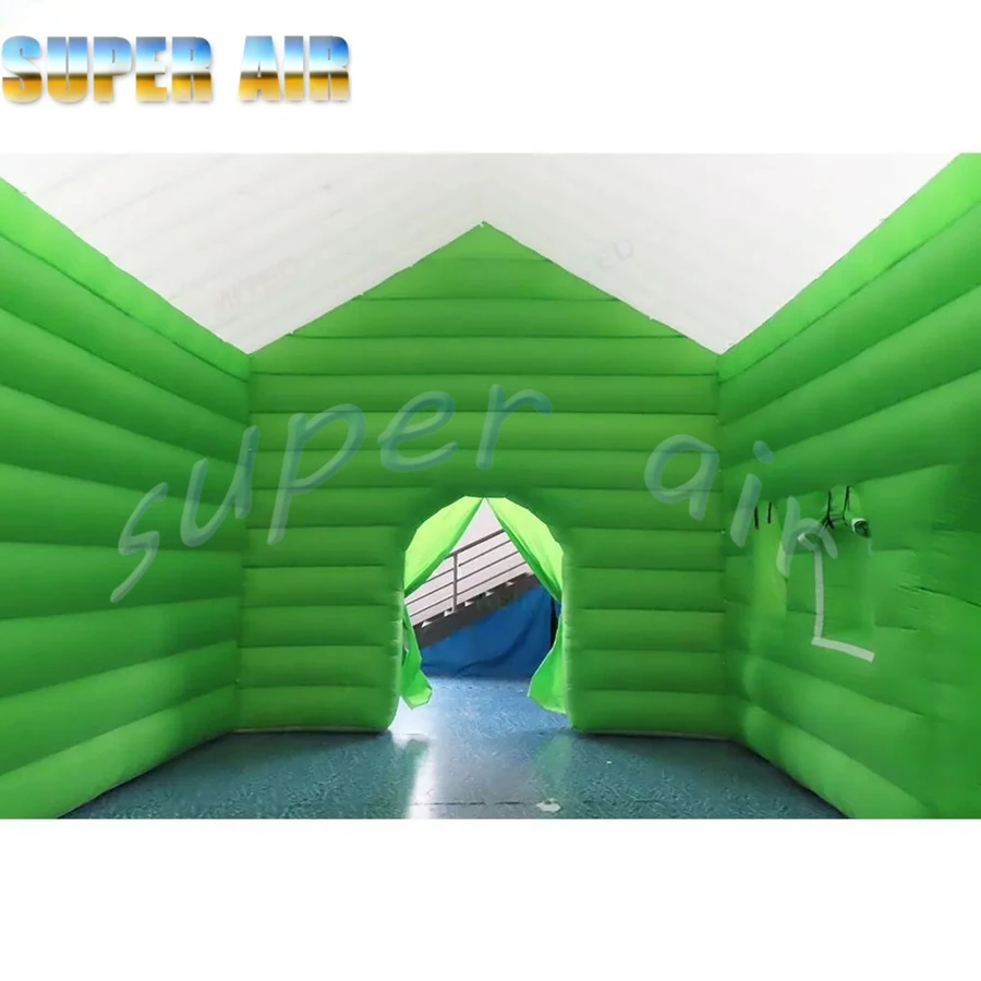 บ้านคริสต์มาสเป่าลมรูปซานต้าคลอสขนาด 6 มล. x 4 ม. x 3.5 ม. สำหรับตกแต่งคริสต์มาสเชิงพาณิชย์สำหรับกิจกรรมกลางแจ้ง