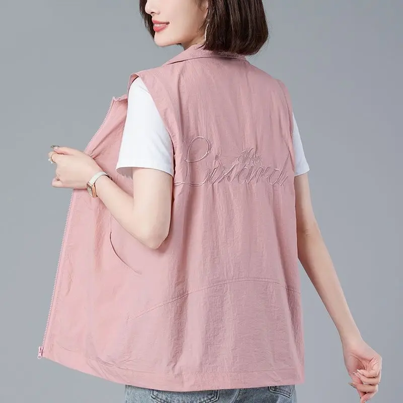 Korean Summer New Women\'s Vest Turn-down Collar Solid Zipper Pockets Embroid Fashion Versatile Sleeveless Loose Tanks Tops