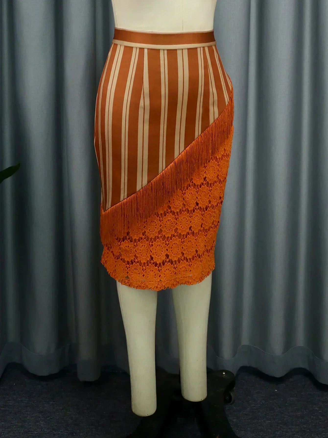 التنانير الأنيقة للنساء عالية الخصر قلم رصاص خمر المطبوعة شرابات تنورة حزمة الورك المرقعة مساء حفلة موسيقية حجم كبير Jupe