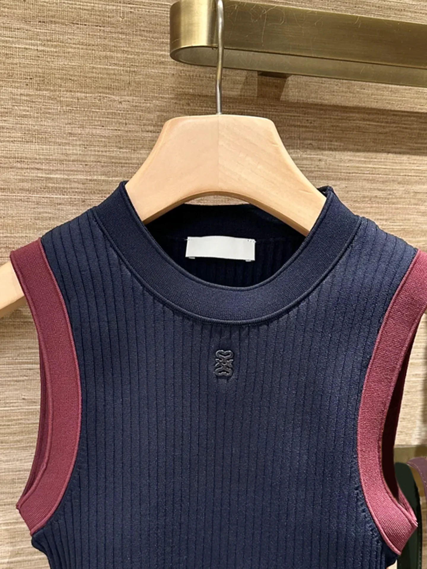 

Slim Fit Color Blo Knit Tank Top Женская летняя мода S Home South Oil Высококачественная одежда ort Sve Жилет Топ