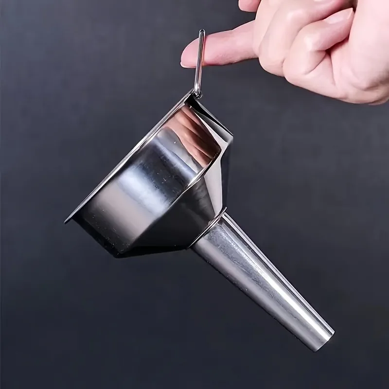 Durable Stainless Steel Funnel With Filter - Thickened, Hanging Design For Easy Kitchen Oil Pouring