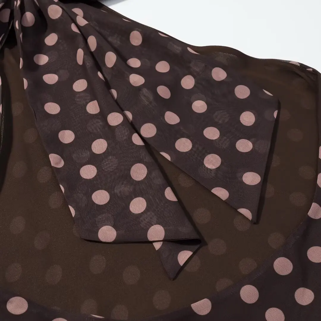 KONDALA بلوزات نسائية مثيرة أنيقة مطبوعة بنقاط رسن بدون ظهر قصيرة من الشيفون موضة 2025 قطع علوية أنيقة للحفلات والعطلات Y2K للفتيات