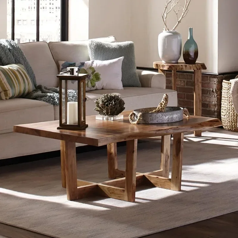 Grande table basse en bois avec bord vivant naturel, belle apparence de bord vivant, zara, design robuste assressenti