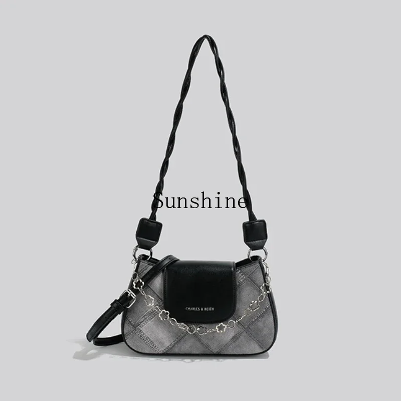 

Women's niche design underarm high-end sense popular women's shoulder messenger bag