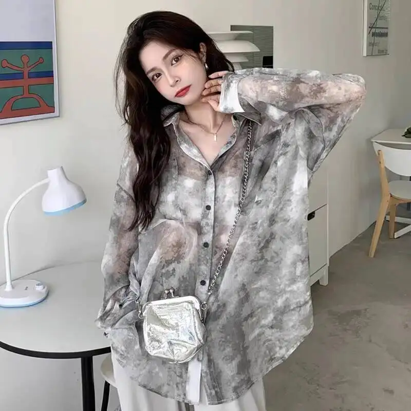 シャツ女性ファッションタイダイ原宿ゴシックトップ新韓国ルーズカジュアル服日焼け防止オールマッチ夏シャツ