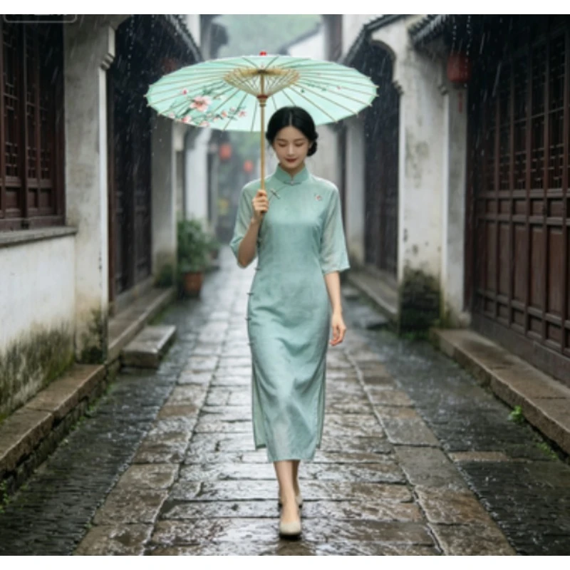 Vintage Chinese Style Silk Umbrella Handmade Imitation Ancient Umbrella for Hanfu Dance & Ceiling Decor