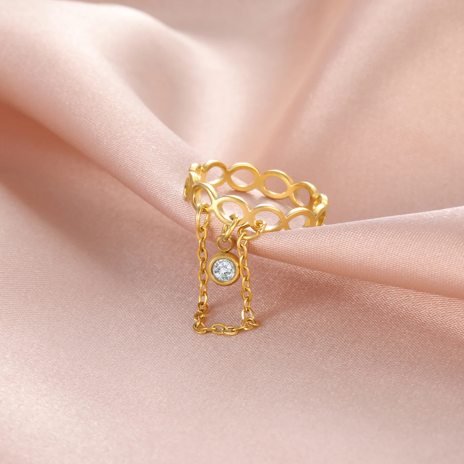 

Kkjoy Stainless Steel Gold Color Infinite symbol Love Circular chain Finger Ring For Women Unique Design Jewelry Gifts Wholesale