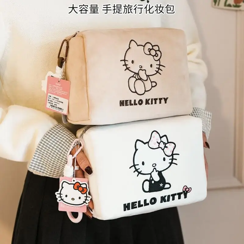 

Легкая мягкая косметичка Hello Kitty с героями мультфильмов, большая вместительная высококачественная трехмерная сумка для хранения, праздничный подарок для девочек