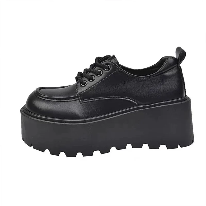 

2025 Men and Women Vintage Rock Couple Shoes New Dark Punk Leather Retro Boots Metal Niche Design Unisex Single Platform Shoes