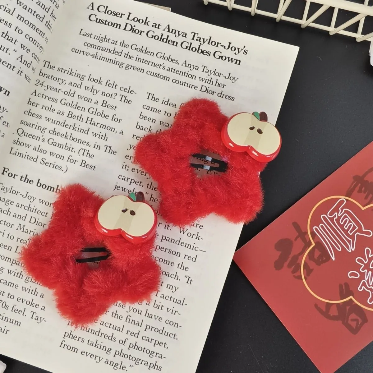 2PCSRed فو الفراء التفاح مقاطع الشعر، لطيف الفاكهة تحت عنوان دبابيس الشعر، لينة رقيق إكسسوارات الشعر للنساء، رائعتين موضة الشعر ديكور #1