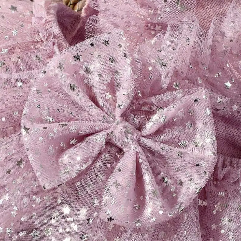 

Элегантное детское платье из тюля с подходящим для головного убора Bowknot и звездным дизайном