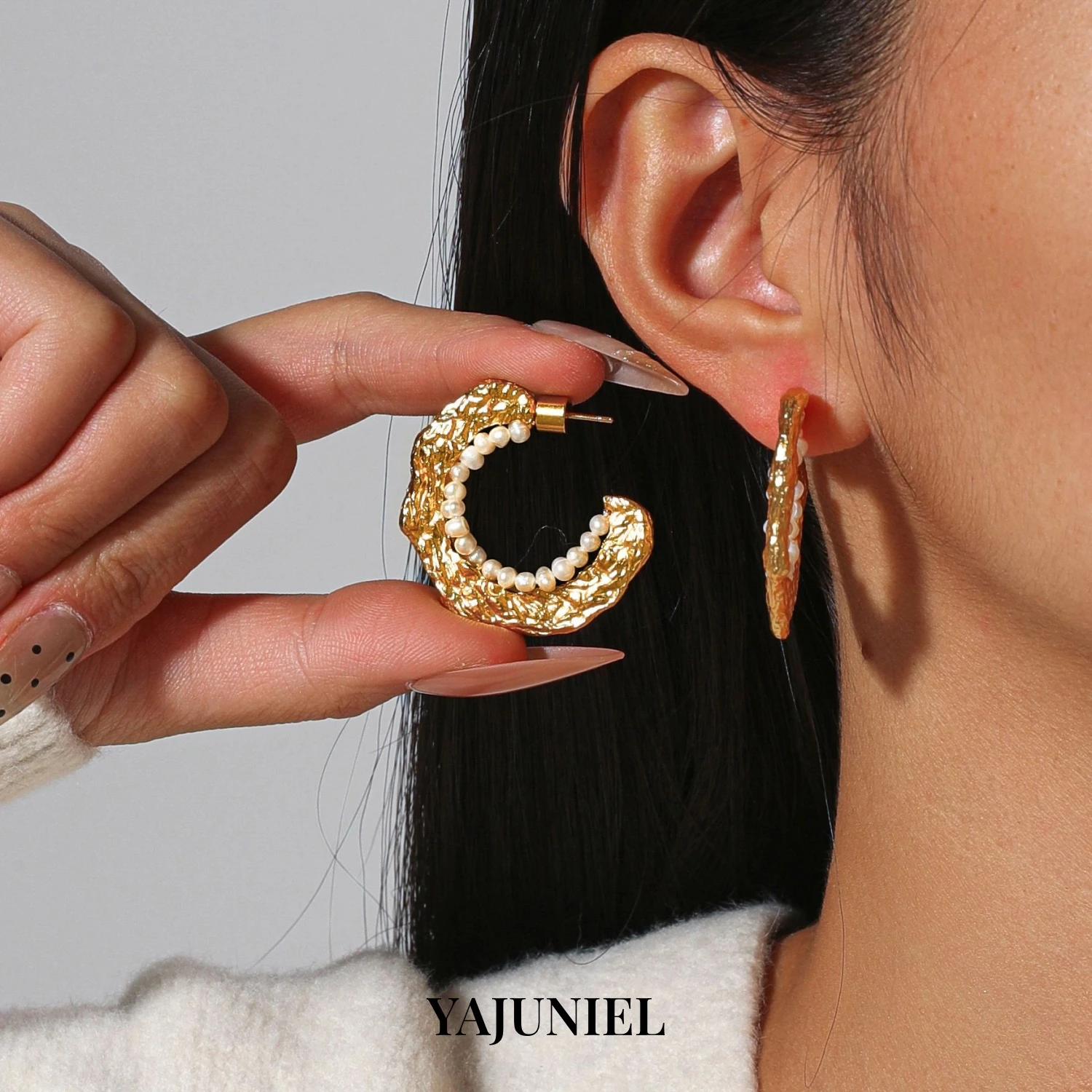 

YAJUNIEL Natural Freshwater Pearl Hoop Earrings for Women Luxury 24K Gold Plated Textured Hypoallergenic Statement Jewelry Gift