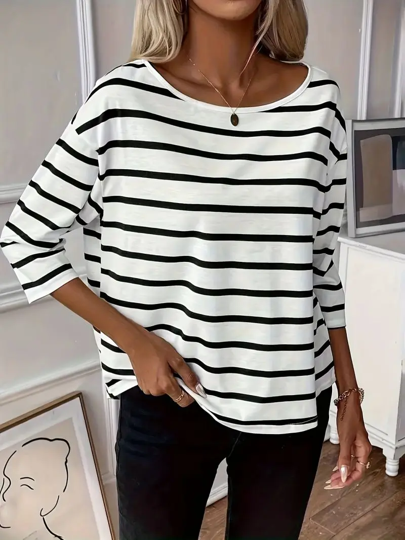 Damen-Freizeitoberteil mit Rundhalsausschnitt und 3/4-Ärmeln, locker geschnitten, kurze, schmale Passform, Basic-T-Shirt für den Alltag. – Detail 2