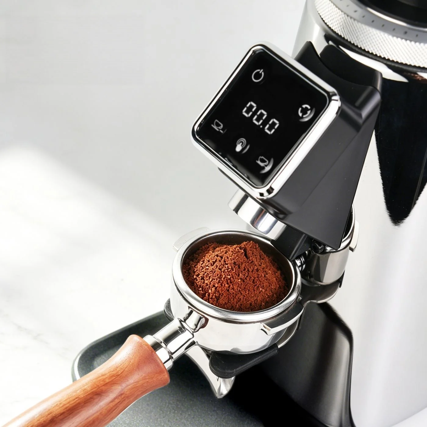 1005A Electric Home Coffee Grinder, 64-Square-Blade, Italian-Style Portion Control, Plasma Anti-Dust, G-fix Quick-Release 4
