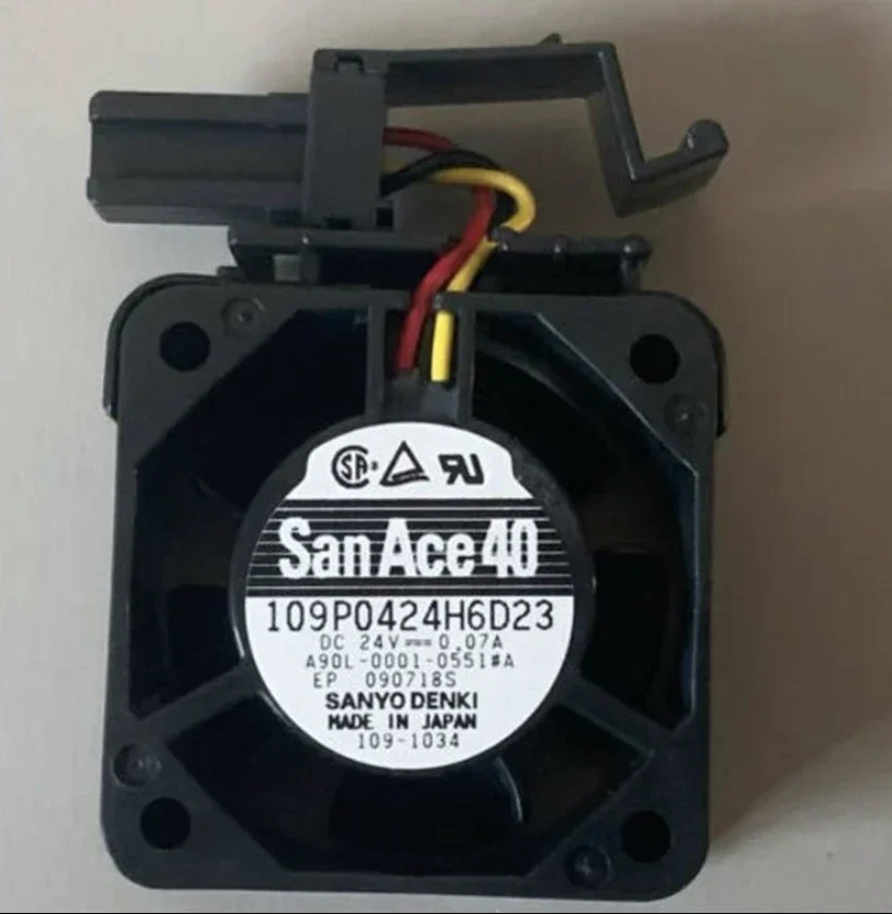 109P0424H6D23 A90L-0001-0551 # A Brand new Fanuc Fan  with a complete set of brackets, 24v  0.07A,40*40mm