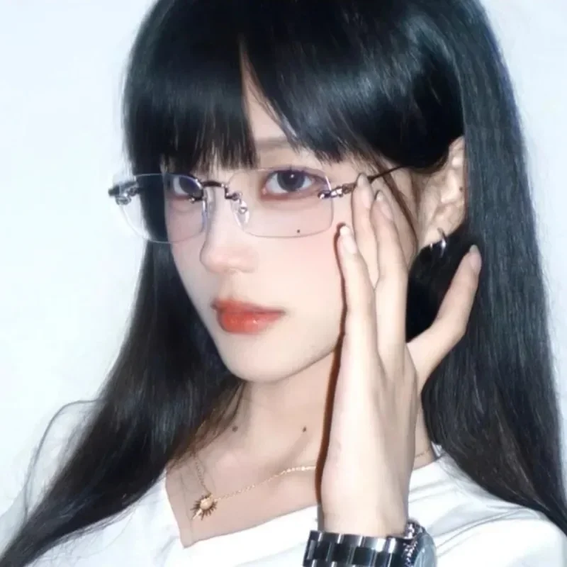 

Модные квадратные безрамные очки с защитой от синего света для мужчин и женщин, ретро-дизайн, UV400, серебристые, компьютерные, дизайнерские очки.