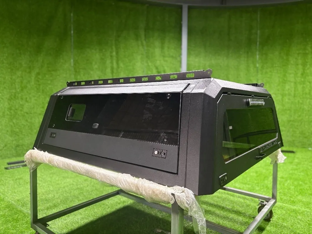 Lightweight Electric Hinged Waterproof Folding Aluminum Alloy Tonneau Cover for Gladiator and F150 2