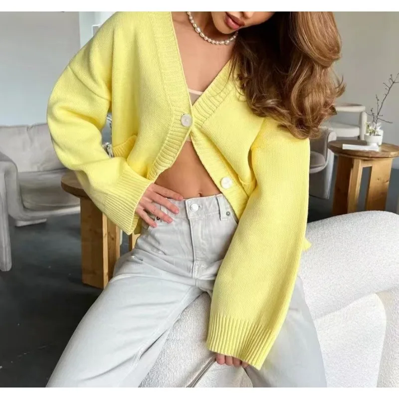 

V-neck Pocket Knitted Cardigan, A New Loose, Lazy, Soft and Design - Sense Sweater Coat for Women in Autumn/Winter 2025