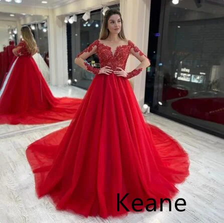 Robe de soirée rouge, col en V profond, manches longues, robe de Rhélégante