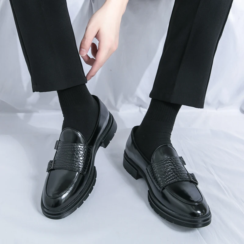 

Breathable Business Leather Men Shoes Summer Slip on Loafers Men Casual Leather Shoes Black Flats Driving Shoes Moccasins Size46