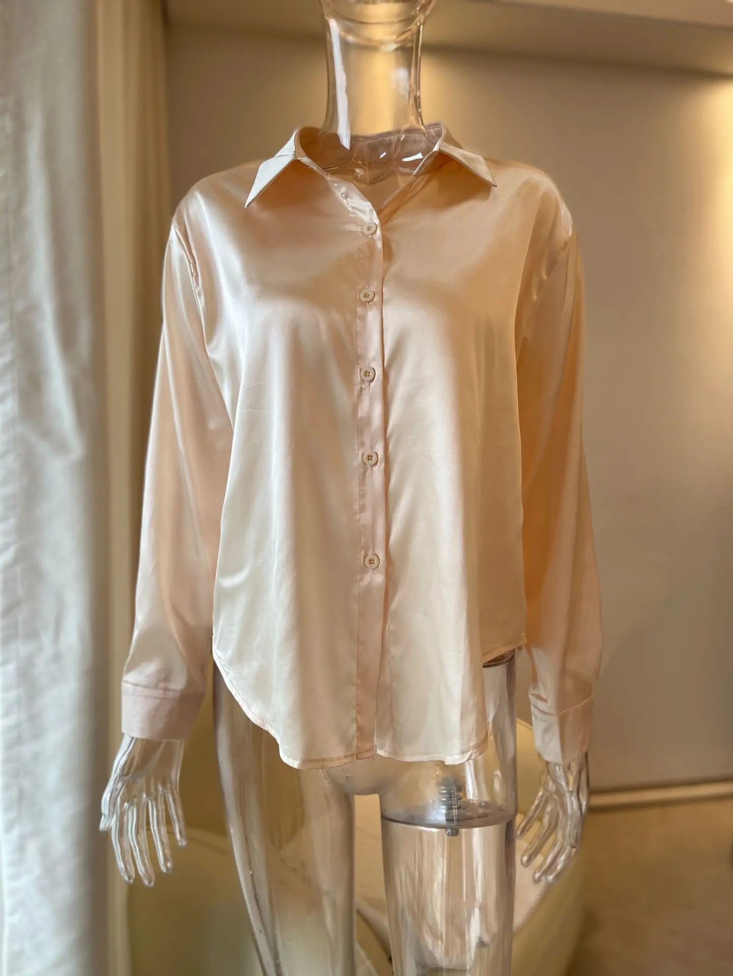 Damen Satin-Seidenhemd Frühling Sommer Umlegekragen Langarm Knopfleiste Lose Büro-Arbeitsbluse Oberteile – Detail 3