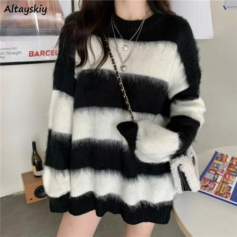

Pullovers Women Korean Style Streetwear Striped O-neck Tender Warm Tops All-match Leisure Sweater College Autumn Lazy Vibe Chic