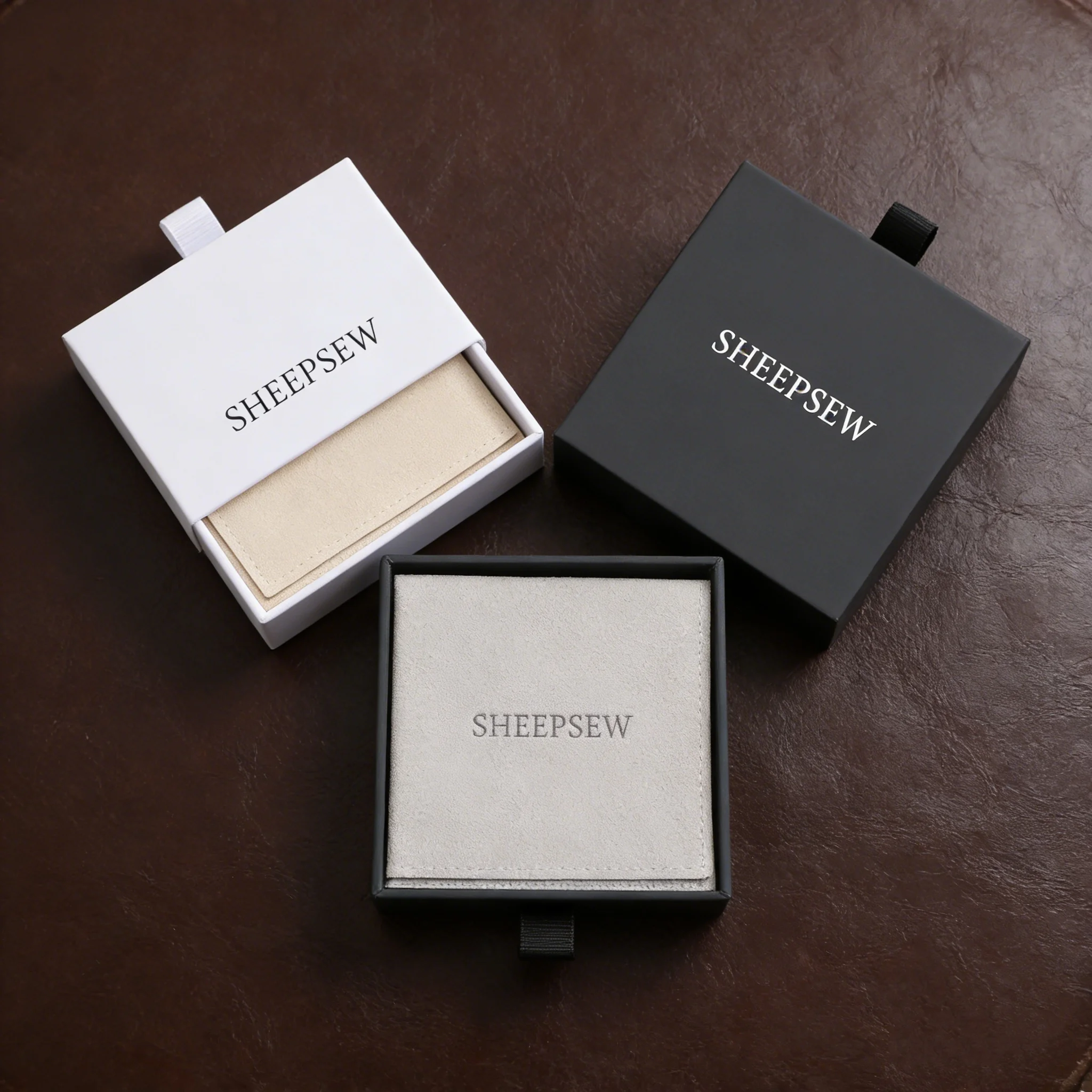 

Набор ювелирных шкатулок PUPPUYSEW класса люкс | Картонная коробка с индивидуальным логотипом и мешочком из микрофибры для серег и ожерелий