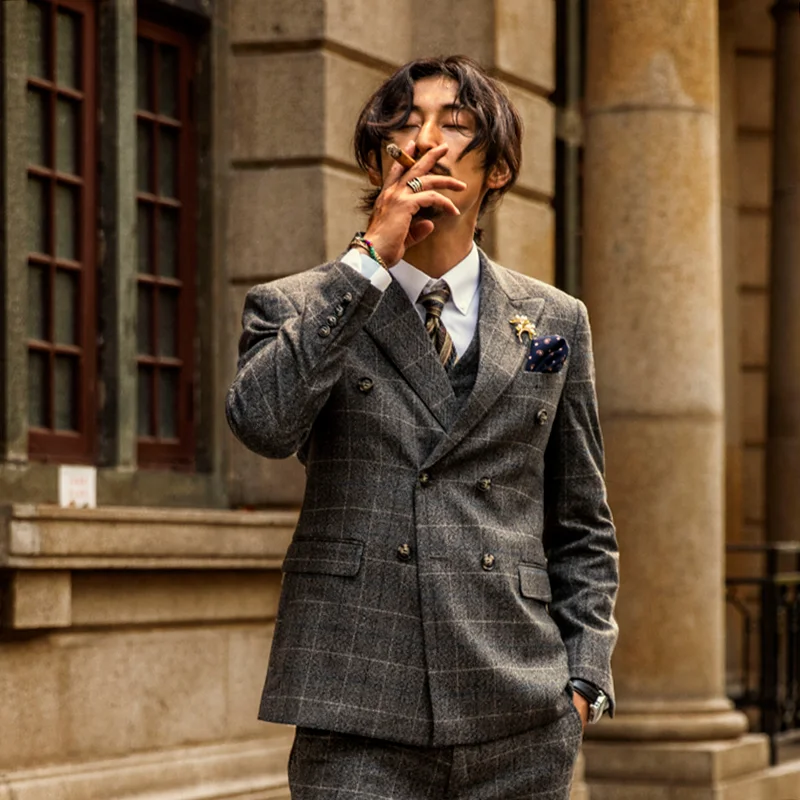 

Retro British style double breasted suit jacket, men's checkered business formal suit, wedding professional suit