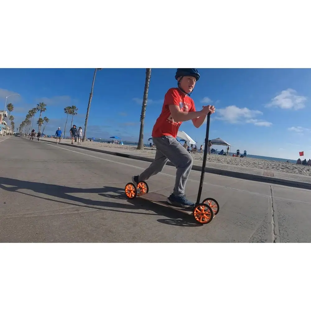 

Detachable Skateboard Grip - Skate Learning Aid - Simplify the Skateboarding Process