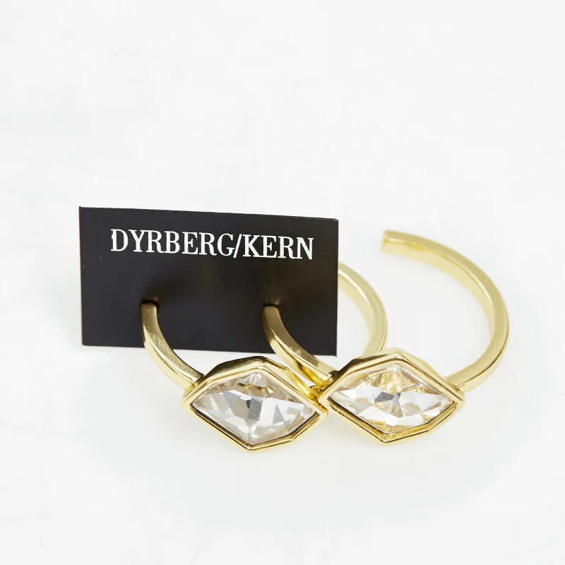 

ХИТ ПРОДАЖ: Модные серьги DYRBERG/KERN с нерегулярными ромбами и австрийскими кристаллами, С-образные, с геометрическими элементами, В НАЛИЧИИ