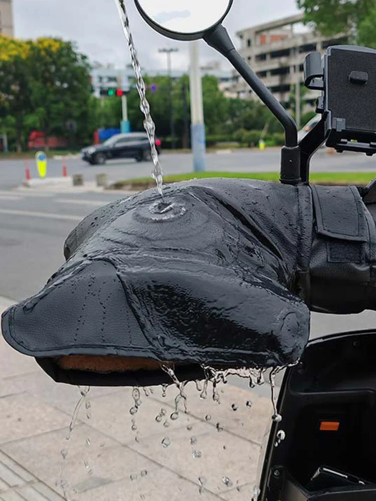 AliExpress NONE Electric Heating Handlebar Gloves 3 Levels Setting Motorcycle Heating Warm Muffs USB Charging for Bicycle MTB Motorcycle Scooter