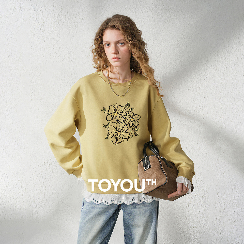 TOYOUTH Women's Floral Embroidered Lace Splicing Fake Two Piece Sweatshirt 2026 Autumn New Round Neck Loose Fit