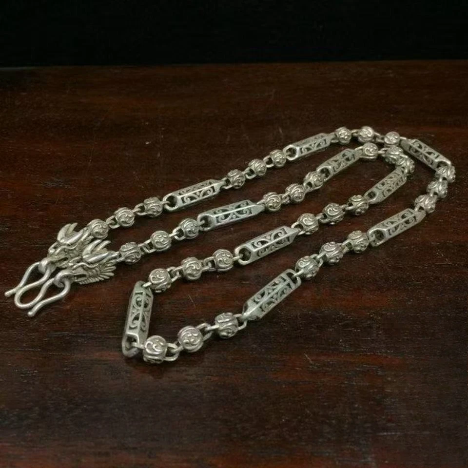 Tibetan silver necklace, unique design, fashion jewelry, silver craft neck with traditional patterns, showing vintage style