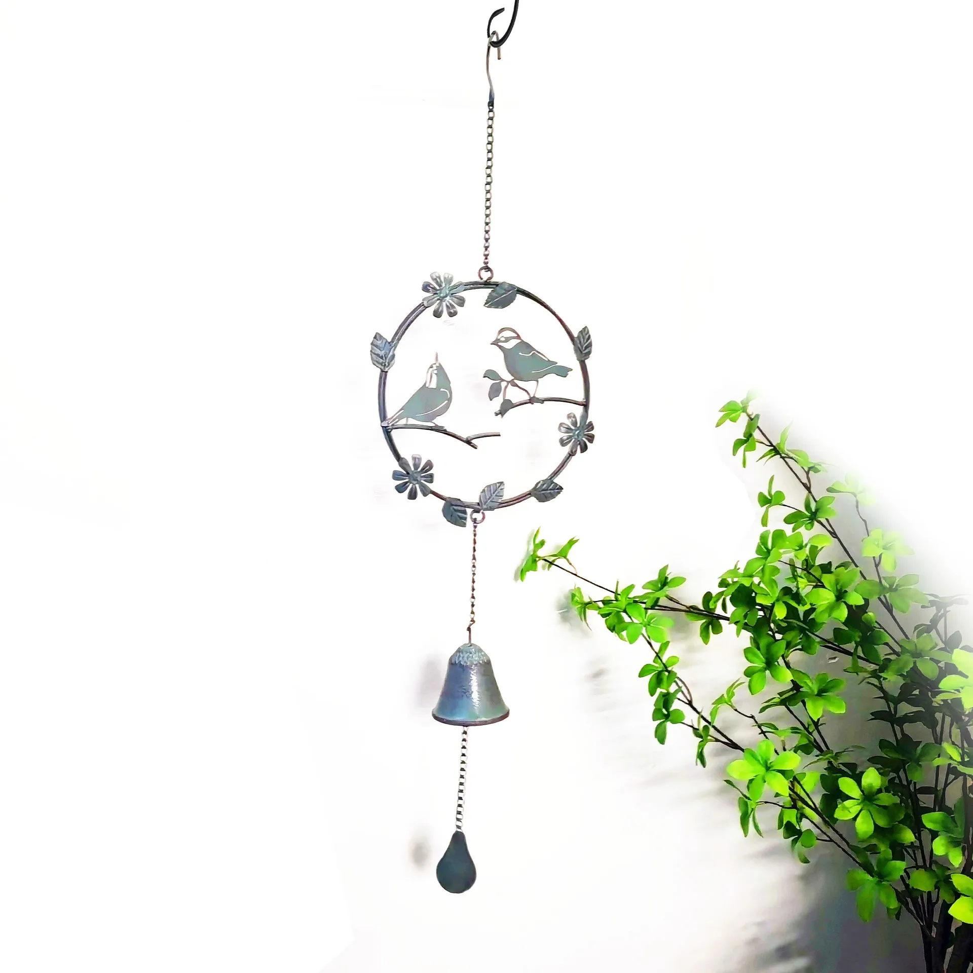 Creative Retro Metal Flower Bird Wind Chime Pendant Hanging Type Rural Outdoor Horticulture Garden Home Hanging Decoration