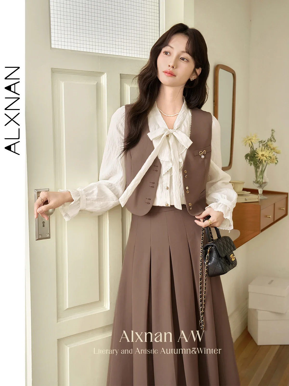 ALXNAN Women's Preppy Coffee Vest Simple Basics V-neck Sleeveless Metal Bow Pearl Brooch 2024 Fall Winter Waistcoat  L39729MJ