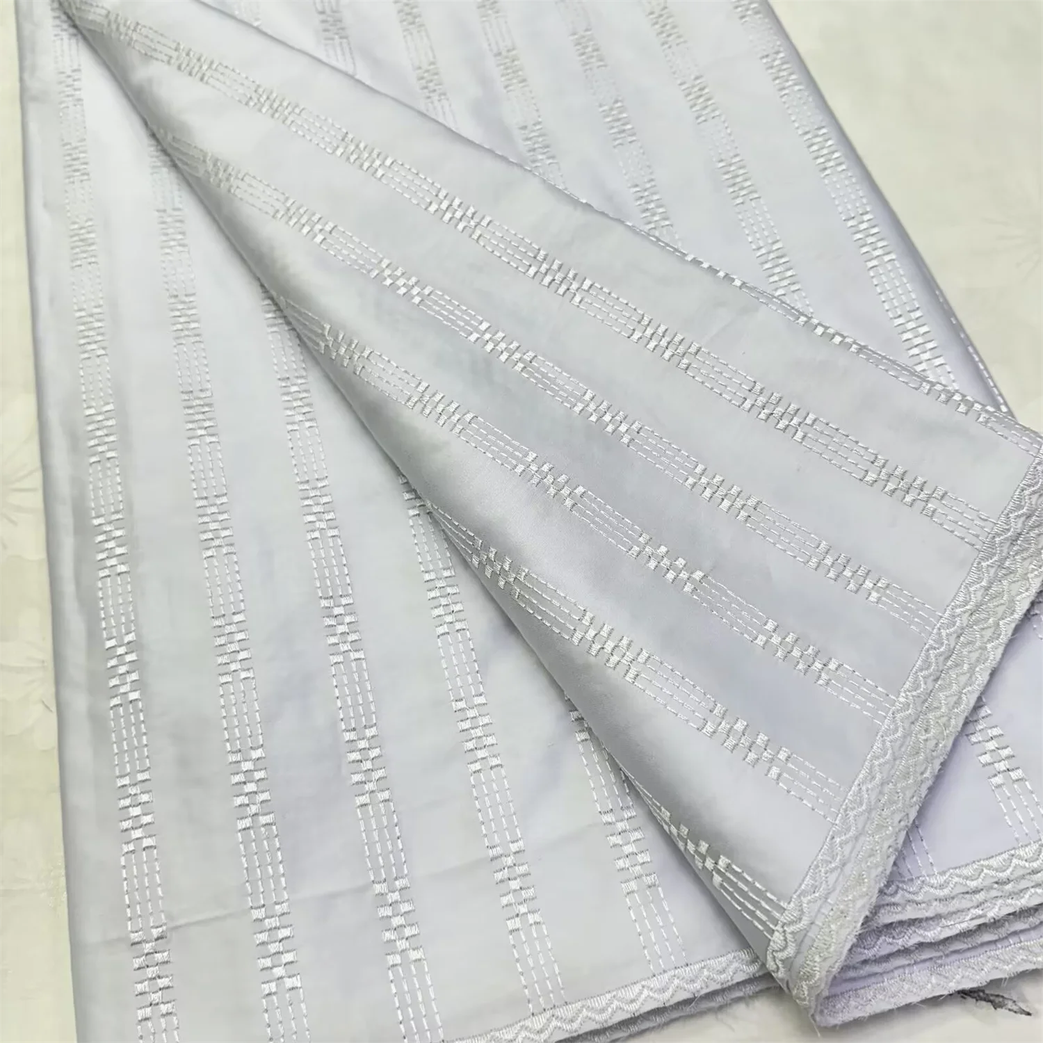 

Белая африканская сухая кружевная ткань из 100% хлопка, высокое качество, 5 ярдов, вышивка, нигерийское кружево, швейцарская вуаль, ткань для мужчин, SS