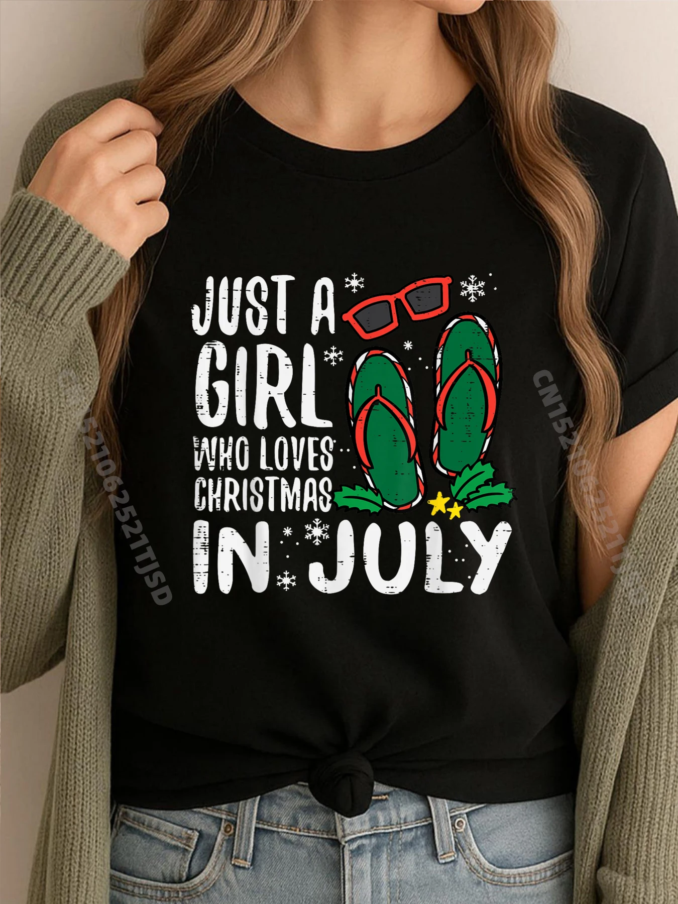 

Just A Girl Who Loves Christmas In July Xmas Summer Women New T Shirt Unisex Short Sleeve Tee Mens Tshirts Halloween